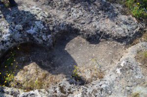 Diario di Bordo Poggio dell'Uovo - vasca a forma di donna incinta